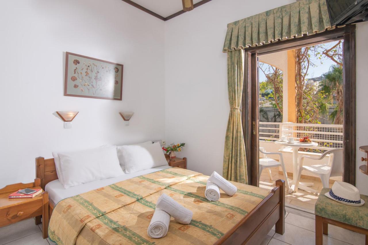 Iliostasi Beach Apartments Hersonissos  Bagian luar foto