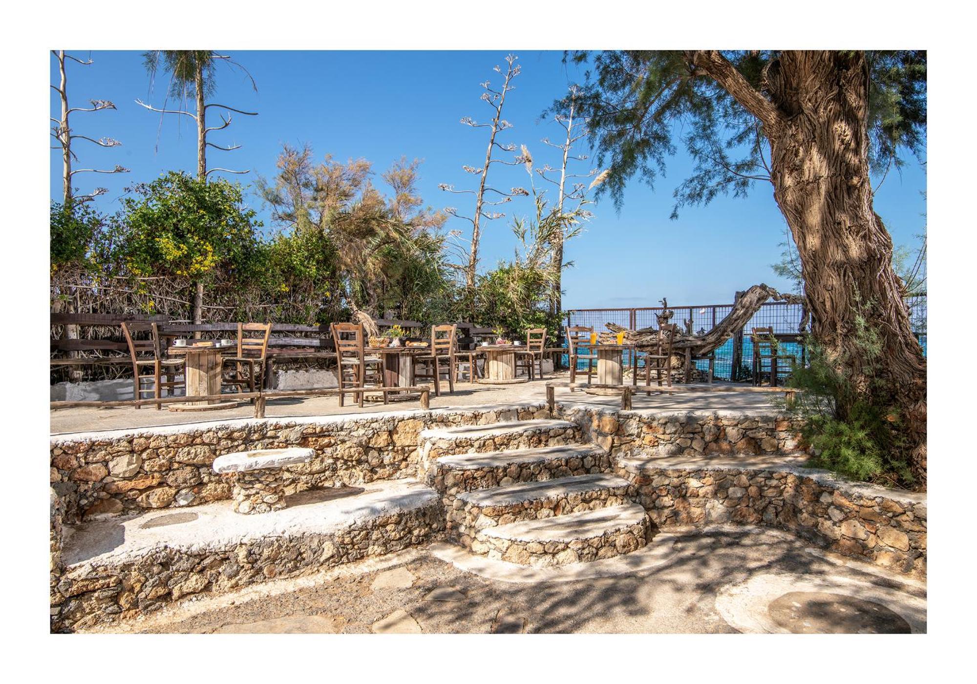 Iliostasi Beach Apartments Hersonissos  Bagian luar foto